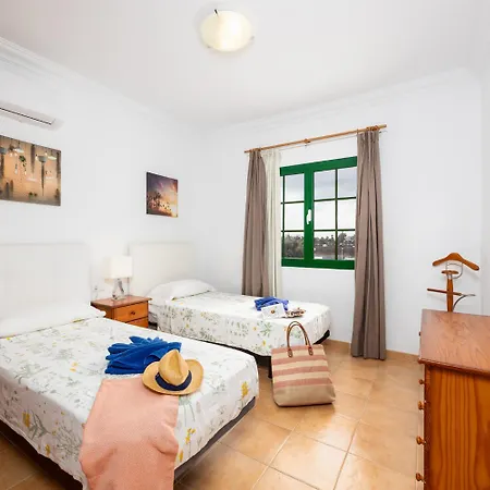 Vila Costa Papagayo 6 *